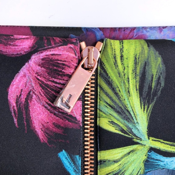 TED BAKER London Dabah Pencil skirt women size 2 US Small 4-6 Dark Floral Print - Picture 4 of 16